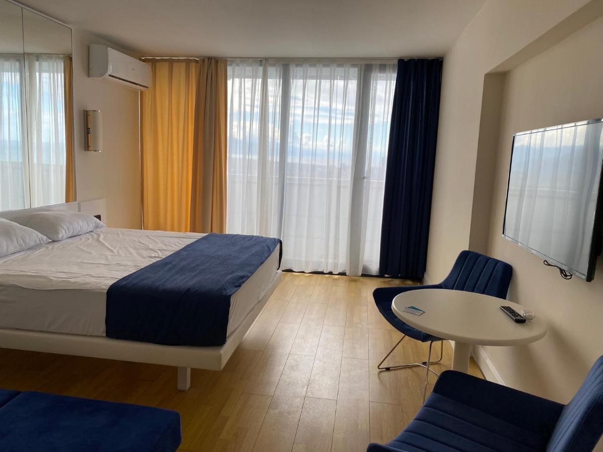 Orbi City 45 Floor Batumi Eksteriør billede