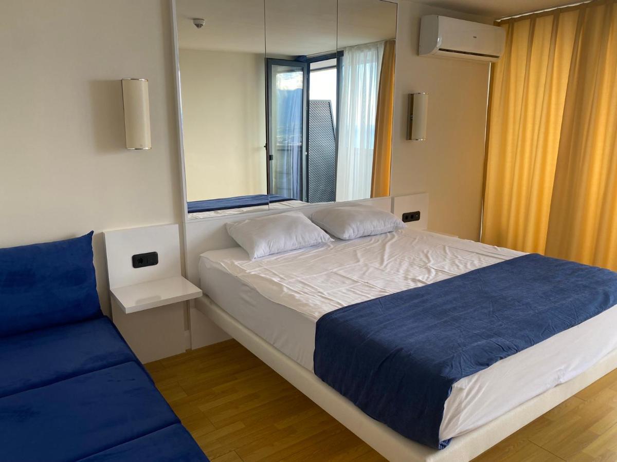 Orbi City 45 Floor Batumi Eksteriør billede